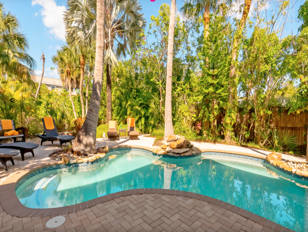 North Anna Maria Villa Exceptional Large Private Poolside Entertaining